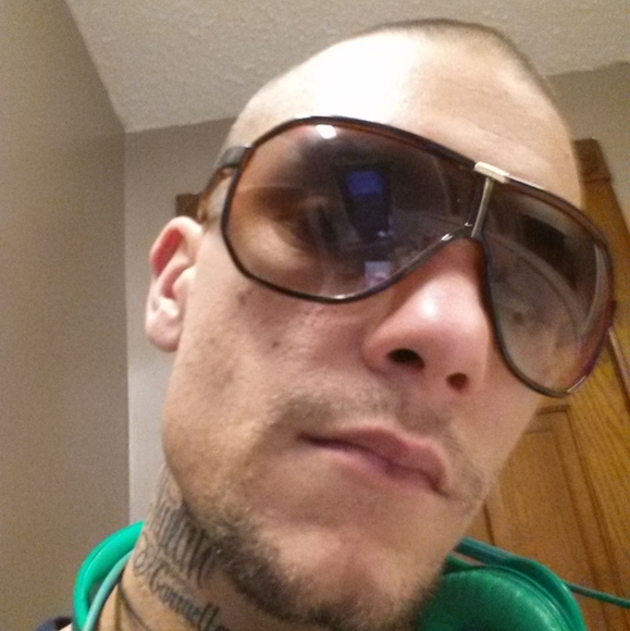 Meet your Posher, Step - Picture 3 of 3